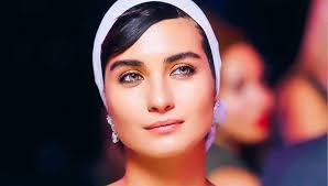 Tuba büyüküstün dizinin kadrosuna katıldı. Tuba Buyukustun Sefirin Kizi Na Neslihan Atagul Un Yerine Geldi Tuba Buyukustun Kimdir Magazin Haberleri Ntv