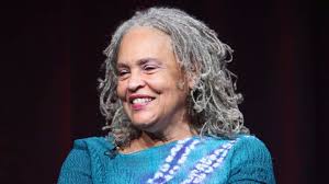 In 1967, Hunter joined the investigative news team at WRC-TV, Washington,  D.C., and anchored the local evening news. In 1968, Hunter-Gault joined The  New York Times as a metropolitan reporter specializing in