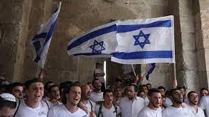 Об этом сообщает the times of israel. Israel Approves Flag March Through Jerusalem S Old City Bbc News