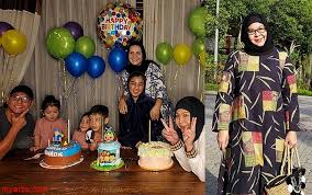 Kesungguhan anak istimewa erma fatima menjahit baju curi perhatian! Myartis Com Myartis My Artis Birthday Anak Angkat Erma Fatima Sambut Bersama Bekas Suami Isterinya