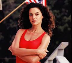 In 2005, she began dating roch diagle with whom she has one daughter, indyanna. Diese Ehemaligen Baywatch Stars Sind Heute Abseits Der Sonne