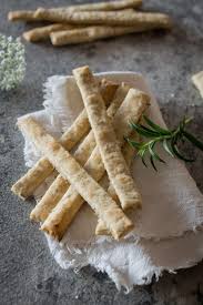 Schnelles Fingerfood Sesam Cracker Und Knusperstangen In Kooperation Mit Kitchenaid Lieberbacken Rezept In 2020 Fingerfood Lebensmittel Essen Essen Und Trinken