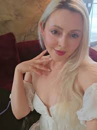 I made it to London VERY late last night. Found a little stowaway