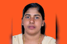 केरल की  .......पापी की फटफटी  के कातिल चके की लेटेस्ट महिला ग्राहक = बोनी श्रीमती संगीता उर्फ़  ....... प्रिया कौन हैं, जिन्हें यमन में एक व्यक्ति की हत्या के मामले  में मौत की सजा सुनाई गई है - Bharat Express Hindi