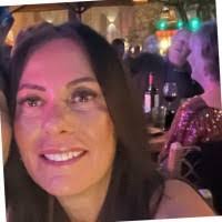 Mari Cullen's Instagram, Twitter & Facebook