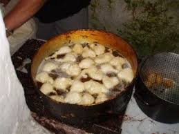 Loukoumades Frittierte Teigballchen Mit Zimt Und Honig Teig Gourmet Frittieren