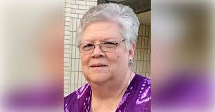 Deidre Collins's Instagram, Twitter & Facebook