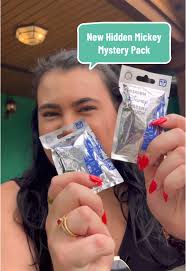 Hidden Mickey Mystery Pack 2025