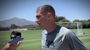 Calvo y bascuñán ⏰ 11:00.citados esta es la nómina que dispuso el profe juan pablo vojvoda para el encuentro ante deportes tolima , válido por la@sudamericana. Fortaleza Ve Argentino Vojvoda Como Plano B Caso Ariel Holan Nao Venha Ne45