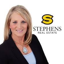 Lee Beth Dever, Realtor, Stephens Real Estate