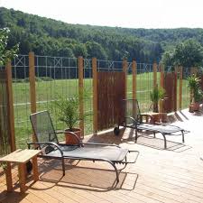Rankhilfen Fur Garten Und Balkon Rankgitter Aus Kunststoff Metall Und Holz Sowie Spaliere Aus Weide Hier Online B Rankgitter Outdoor Dekorationen Gartendekor