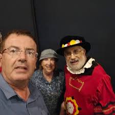 Shimshon Sam Leshinsky added a...