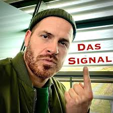 Das Signal“ ab heute @netflixde mit @florian.david.fitz @peribaumeister  @yuna_bennett #katharinathalbach @hadi.khanjanpour @katharina_schuettler  @nilam.farooq #meretbecker @uwe_preuss @seumas @timseyfi @anjaknauer  @petramichelle22 @alidabohnen ...