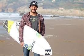 How can i contact frederico morais's management team or agent details, and how do i get in touch directly? Frederico Morais Trofeu Rookie Of The Year Confirma Ano De Ouro