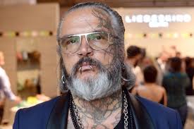 Sven Marquardt, sosia di Mario Brega per passione e buttafuori per hobby.