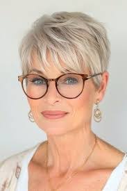 Helene Hebert's Instagram, Twitter & Facebook