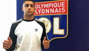 Après le test covid positif de l'international tunisien formé à lyon hamza rafia, l'équipe première de la juventus turin a été placée à l'isolement a annoncé le club. Le Talent De La Juventus Explique Pourquoi Il A Choisi La Tunisie Plutot Que La France