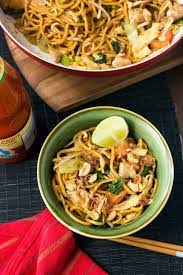 30 Minute Mee Goreng Basah Wet Indonesian Noodles Recipe Recipes Asian Recipes Noodle Dishes