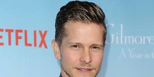 Matt Czuchry Responds to Criticism of Gilmore Girls' Logan