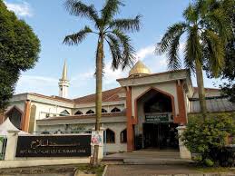 Wilayah subang dengan zona waktu gmt+7 waktu indonesia barat (wib). Local Guides Connect The Al Falah Mosque Usj 9 Is Most Popular Peaceful Local Guides Connect