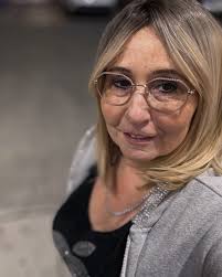 Fun with photos! People who follow n share my posts will get will receive  personal messages from me!!