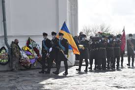 Валерій залужний — командувач військами оперативного командування північ. Chernigivshina Na Kolinah Provodzhala Zagiblogo Za Ukrayinu Zahisnika Armiyainform