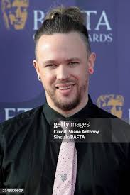 Kyle Rowley's Instagram, Twitter & Facebook