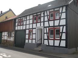 Want to discover art related to fachwerkhaus? Datei Arloff Fachwerkhaus Holzgasse 4 Jpg Wikipedia