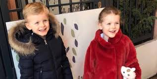 Charlène de monaco hospitalisée en afrique du sud : Princess Charlene Of Monaco Posts Photo Of Princess Gabriella And Prince Jacques Going Back To School