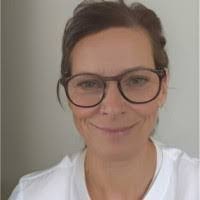 Maura Jacobs's Instagram, Twitter & Facebook