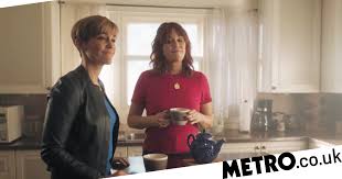 Check spelling or type a new query. Riverdale Archie S Mum Comes Out And Goes Official With Brooke Metro News