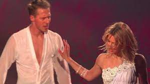 „sie hilft mir, mein selbstvertrauen vor dem tanz aufzubauen. Let S Dance 2019 Valentin Lusin Bekommt Eine Ohrfeige Von Ella Endlich