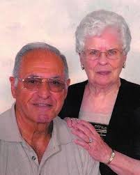 Firefighter hurt, residents displaced in Fostoria early-morning house fire 