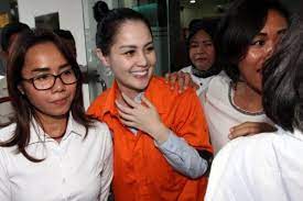 Kapolres metro jakarta barat kombes pol ady wibowo. Tak Hanya Steve Emmanuel 8 Artis Ini Juga Tersandung Kasus Narkoba