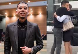 Mk k clique dan kekasih. Saya Suka Itu Sumandak Wow Akhirnya Terbongkar Juga Wajah Cantik Wanita Istimewa Mk K Clique Hot Fm