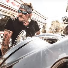 Johnny hallyday a sorti le lundi 27 octobre 2008 son troisième album pour la maison de disques warner. Johnny Hallyday Laeticia Annonce La Sortie Du Coffret Inedit Son Reve Americain