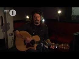 There Goes My Hero Watch Him As He Goes Favourite Song Ever Me In Tears Dave Grohl Foo Fighters Wheels Acoustic Foo Fighters Foo Fighters Wheels Dave Grohl