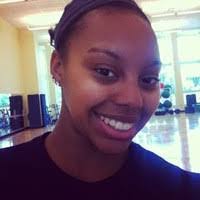 Cara Horton's Instagram, Twitter & Facebook