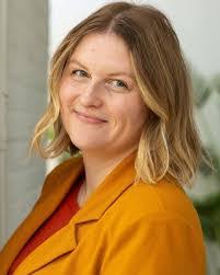 Nikki Falk's Instagram, Twitter & Facebook