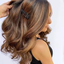With the balayage growing out so seamlessly, it can be very budget friendly. 61 Trendy Caramel Highlights Looks For Light And Dark Brown Hair 2020 Update