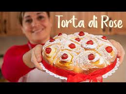 Sto parlando della torta di rose soffice! Torta Di Rose Soffice Alla Crema Ricetta Facile Di Benedetta Youtube