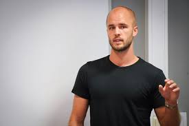 I don't expect a formal announcement or statement from nik. Hv71 On Twitter Idag Var Niklas Hjalmarsson Och Jesper Fast I Kinnarps Arena Och Berattade For Spelarna Pa Hockeygymnasiet Om Sina Resor Fran Hockeygym Till Nhl Riktigt Inspirerande Hv71 Nyr Coyotes Https T Co Oyetyouqgq