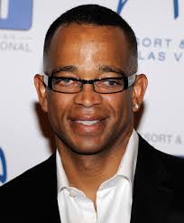 ESPN SportsCenter Anchor Stuart Scott Dies at 49 After Yearslong Battle  With Cancer
