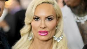 Warwick Davis' Daughter, 28, Shares Sweet Date Night Photos With Her  Boyfriend