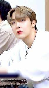 Nah itulah sekumpulan pertanyaan buat army bts nih, semoga dengan artikel yang admin kasih, ada pencerahan ya. Pin By Taekook On Bts In 2021 Jung Hoseok Bangtan Sonyeondan Hoseok