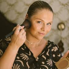 Sonya Driver's Instagram, Twitter & Facebook