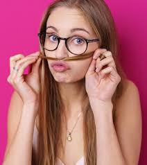 Mahilae sochti hai ki agar chehre se baal hatane hai to unke pass bleach hi ek option hai. How To Remove Upper Lip Hair Naturally At Home 11 Ways