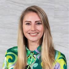 Starting a new sucessful contract period with our strategic partner  Electrolux. Thank you for having us at your offices in Singapore. Adriana  G. Ng Xin Hui Michael Elgaard Jakobsen Eileen Wei Dan… |