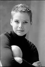 This textured short hair style is great for women with heart, round shaped faces. Pin On Short Styles To Try