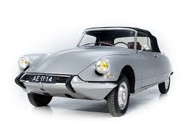 Citroen ds 19 built before the front was complicated by additional headlights. 1963 Citroen Ds19 Usine Cabriolet Classic Cars For Sale
